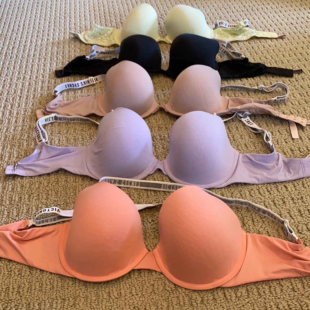 BUNDLE DEAL VICTORIA’S SECRET BRAS